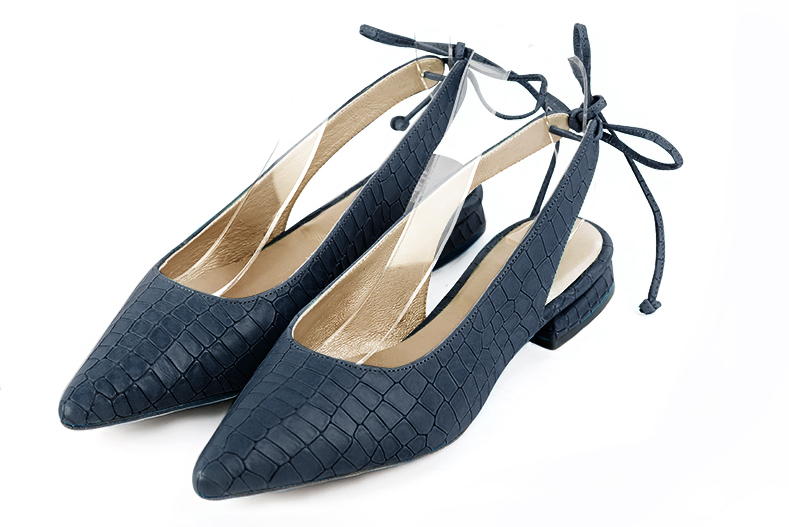 Denim blue women's slingback shoes. Pointed toe. Flat flare heels. Front view - Florence KOOIJMAN